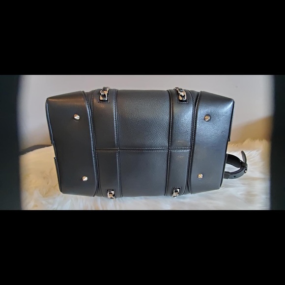 Givenchy Lucrezia - Picture 5 of 13